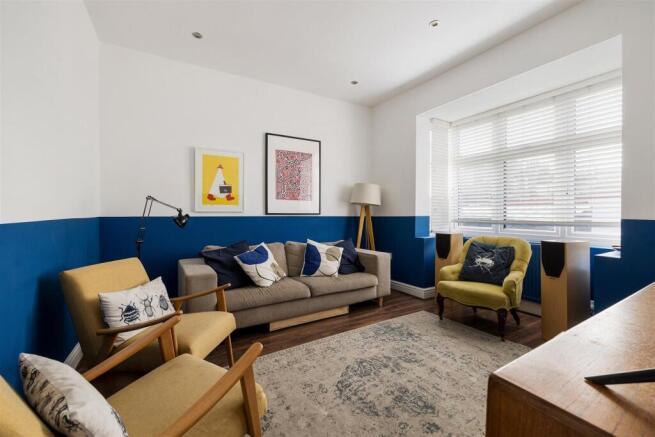 Wyndham Road, E6