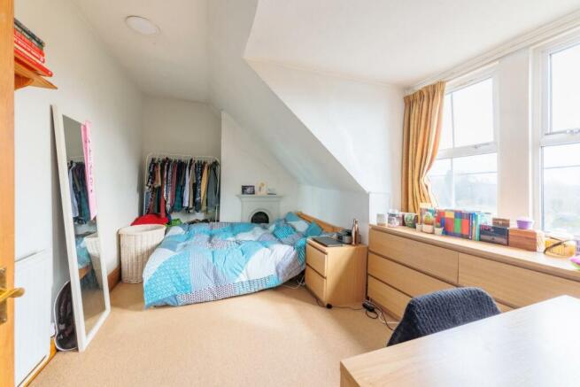 B/room 4