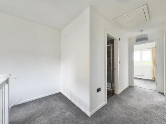 4 bed Detached for sale Image 11