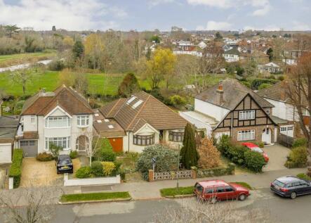 Ember Farm Way, East Molesey