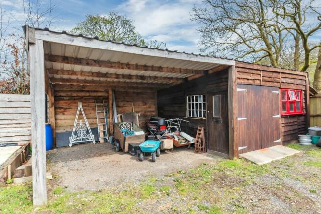 Carport.jpg