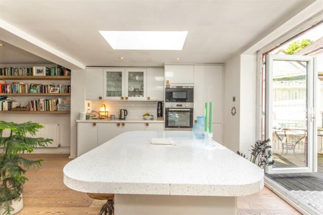 1 Winterbourne Close, Lewes Bn7 1JY-37.jpg