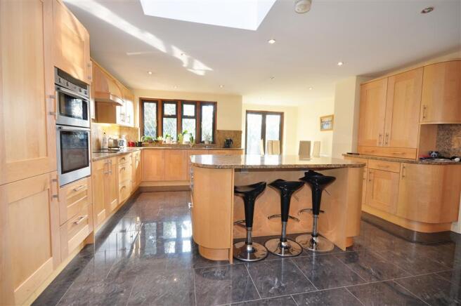 Kitchen/Breakfast Room
