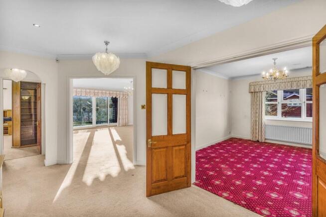 4 bed Flat for sale Image 9