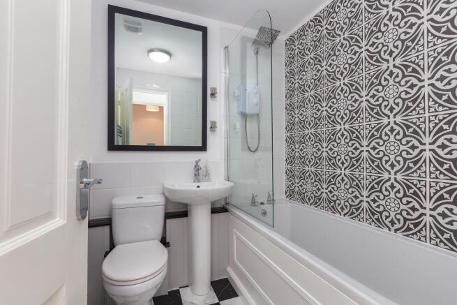 2 bed Cottage for sale Image 12