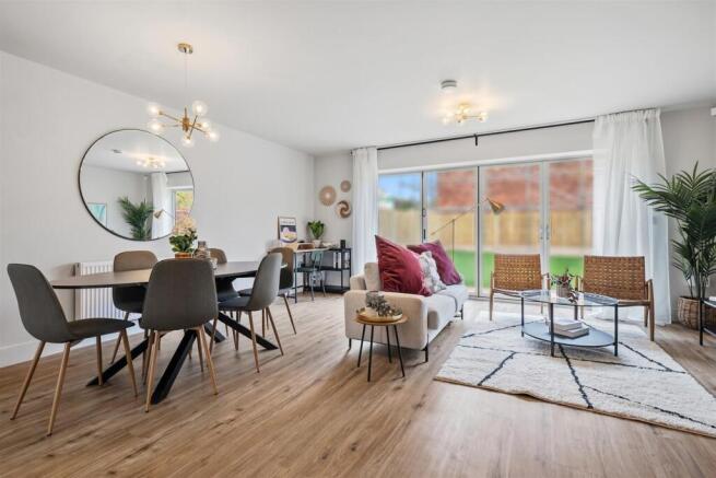 Lounge-Diner - seating and dining areas.jpg