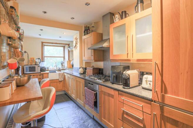 2 bed Apartment for sale Image 4
