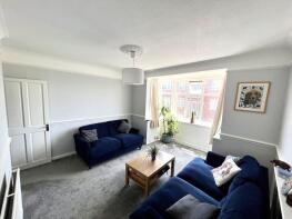 45, Parkwood, Oakleigh Road North, Whetstone, London N20 0RX
