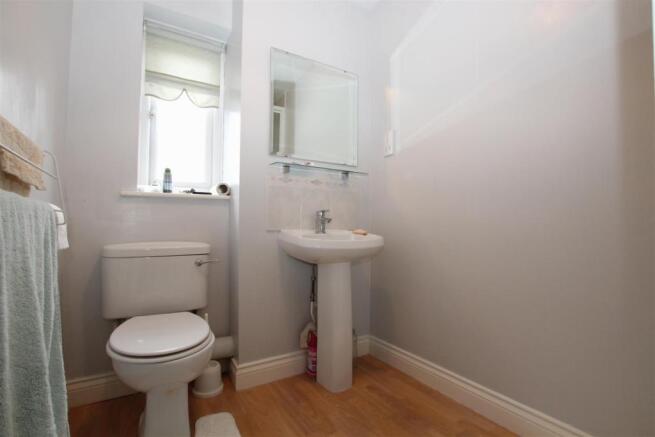 ENSUITE SHOWER ROOM