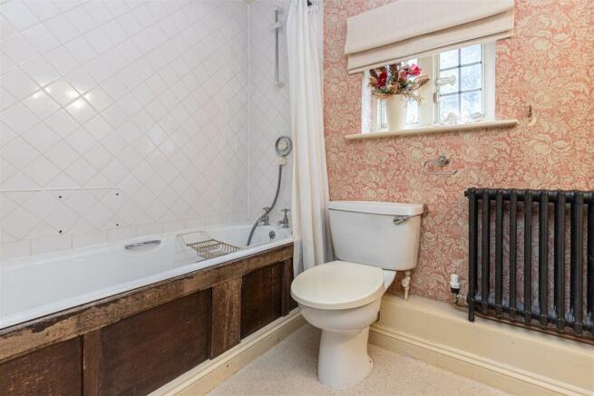 Bedroom 4 - En Suite Bathroom.jpg