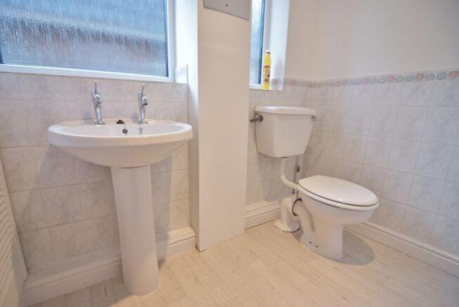 GF WC