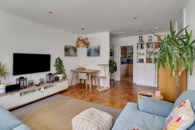 Mapleton Close, Bromley photo 3