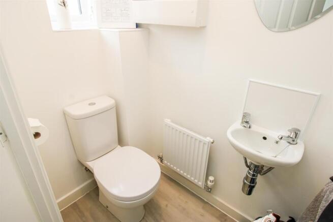 2 bed Town House for sale Image 8