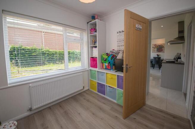 DINING ROOM/PLAYROOM