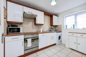 51, Crowe Road, Bedford MK40 4FY