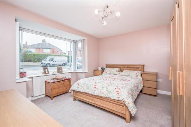 3 bed Semi-Detached for sale Image 10