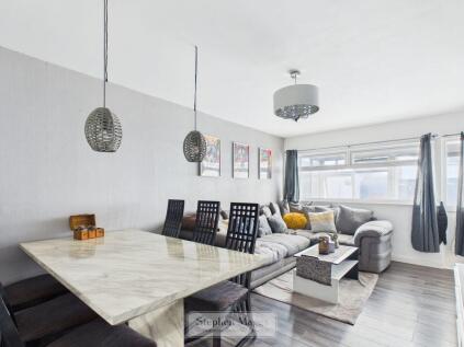 Pomfrett Gardens, Stockwood, Bristol, BS14