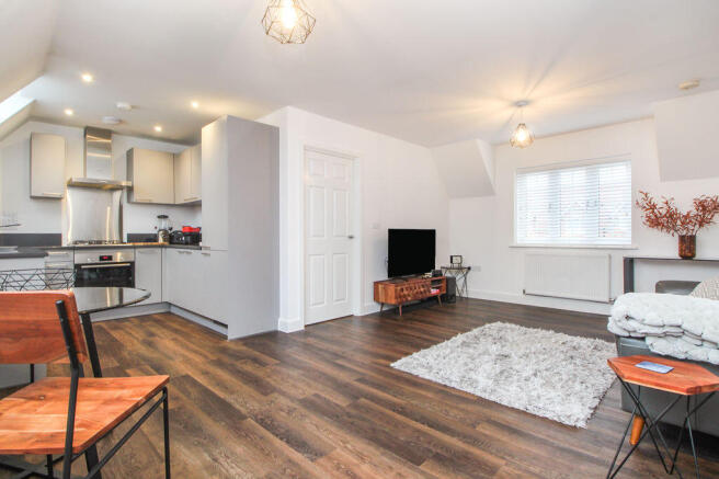 Orchard Drive, Kempston, MK42 photo 4