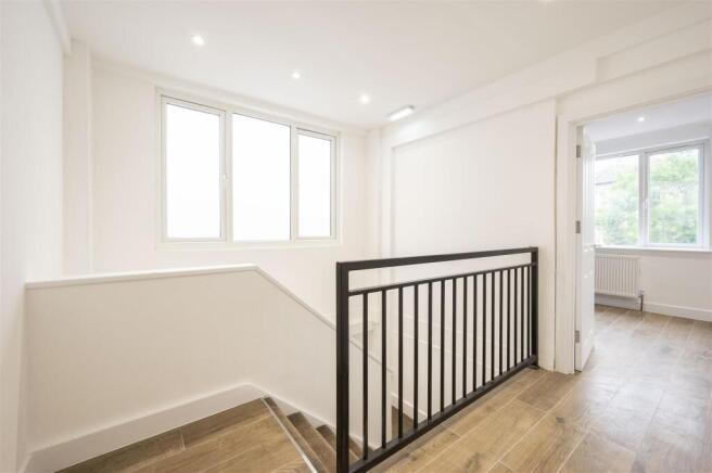Flat 3, 80 Durham Road,7.jpg