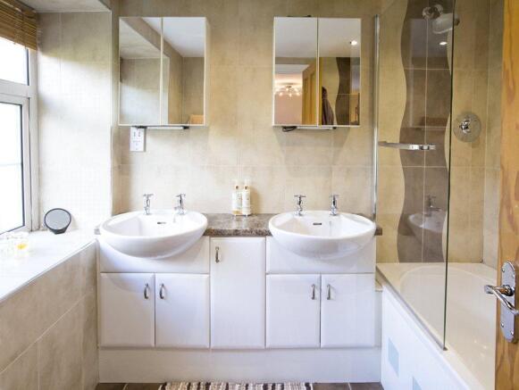 En Suite Bathroom
