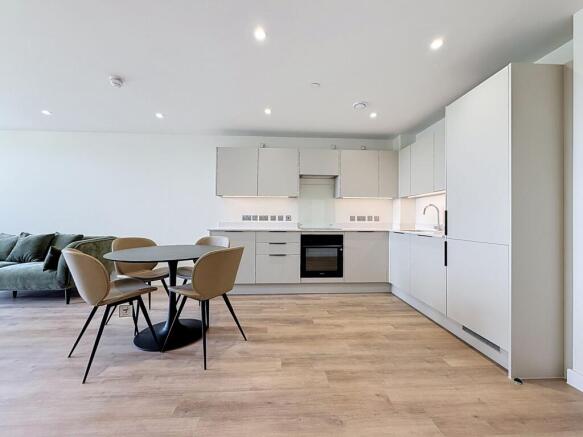 Kitchen / Dining Area
