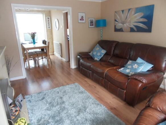 LOUNGE 2