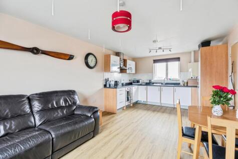 Chariot Way, Cambridge, Cambridgeshire, CB4