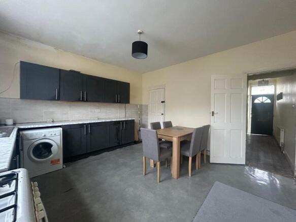 4 bed Terraced for sale Image 5