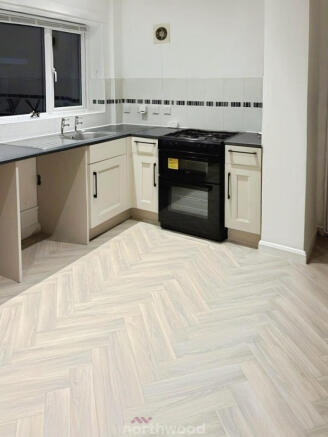 2 bed Semi-Detached to rent Image 3