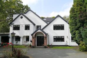 2 Jandra, Rossmill Lane, Altrincham WA15 0AH