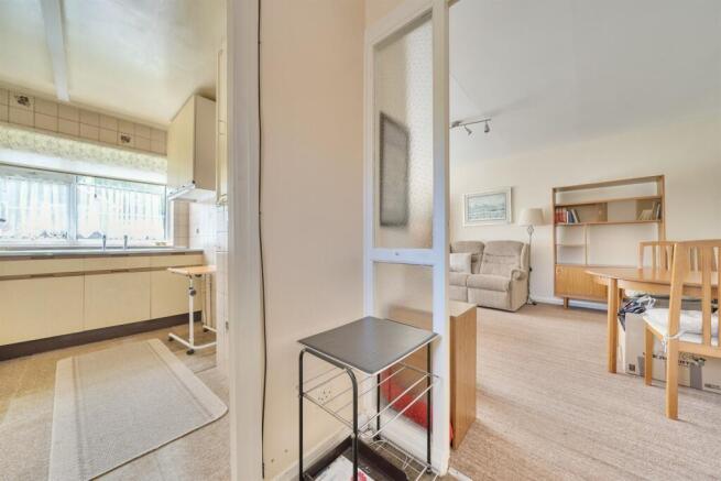 2 bed Bungalow for sale Image 5