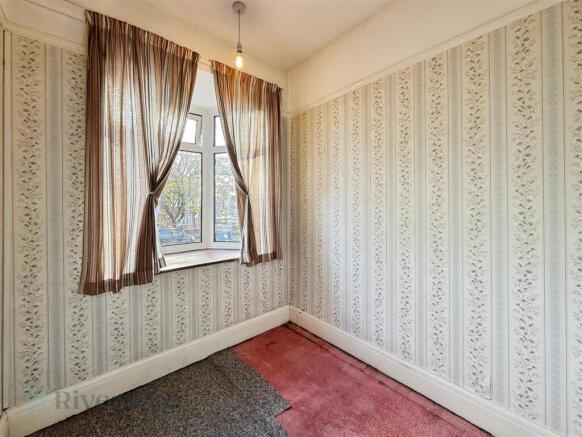 3 bed Terraced for sale Image 12