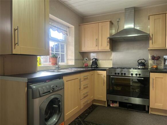 4 bed Terraced for sale Image 11