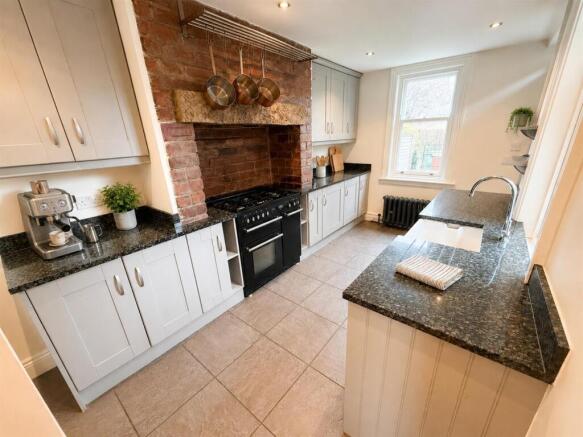 5 bed End of Terrace for sale Image 6