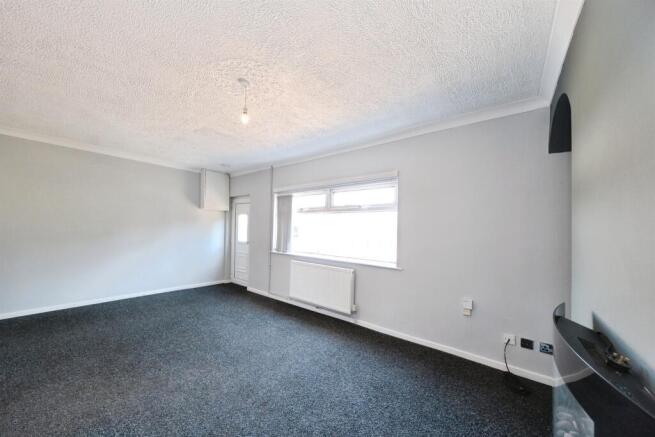3 bed Terraced for sale Image 8