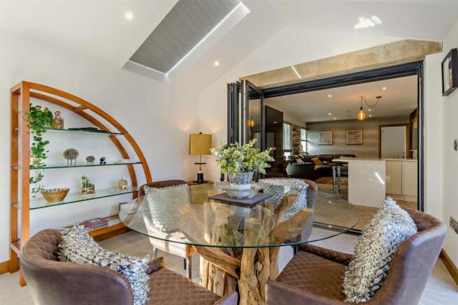 8702440-interior22-800.jpg