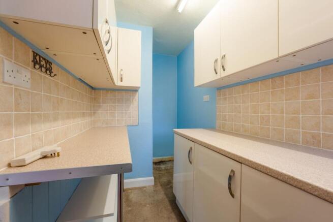 3 bed Terraced for sale Image 6