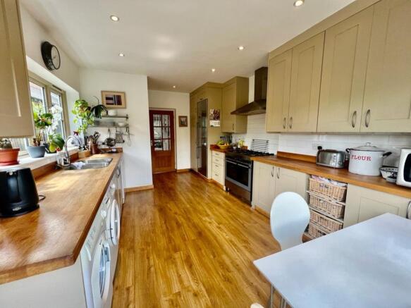 11 Langham Place KITCHEN