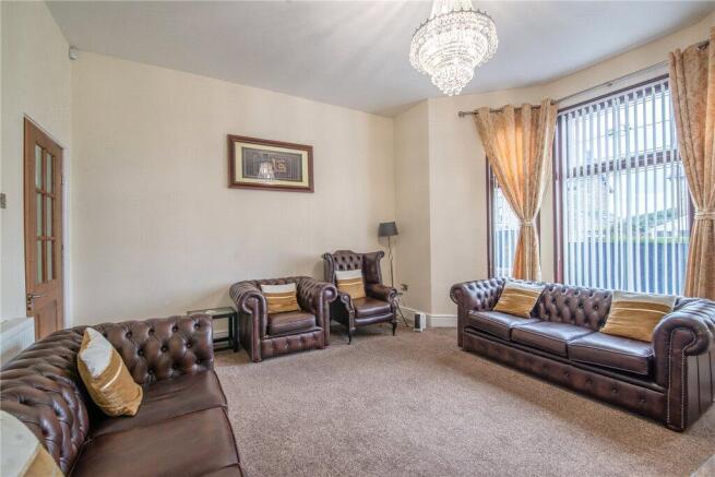 6 bed Semi-Detached for sale Image 12