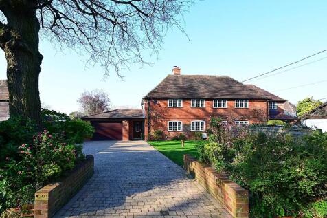 Vicarage Road, Yateley, Hampshire, GU46