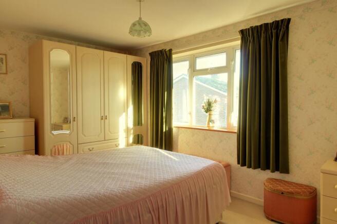 Bedroom 1 (Double)