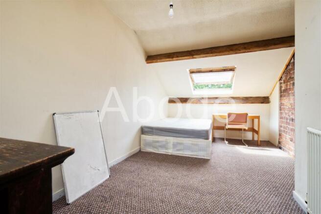 9 bed House to rent Image 10