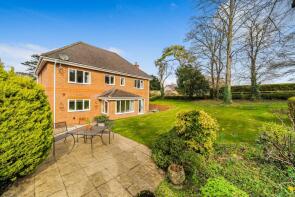 1, Hamlet Gardens, Andover SP11 6HJ
