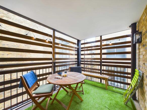 CAM03741G0-PR0059...