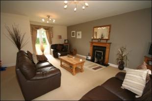 Lounge Photo 1