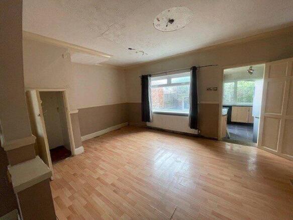 3 bed Terraced for sale Image 4