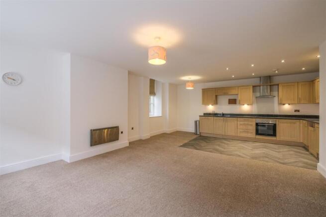 2 bed Apartment for sale Image 6
