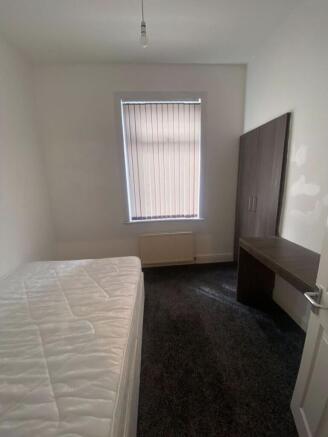 2 bed Flat to rent Image 9