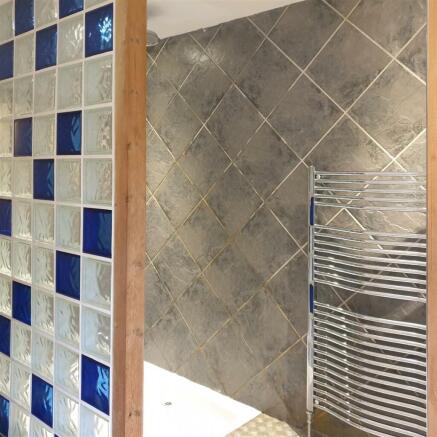 Shower.jpg