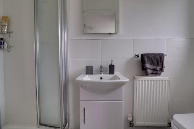 En-Suite Showe...